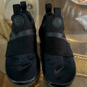 Unisex’s Nike slip on shoes